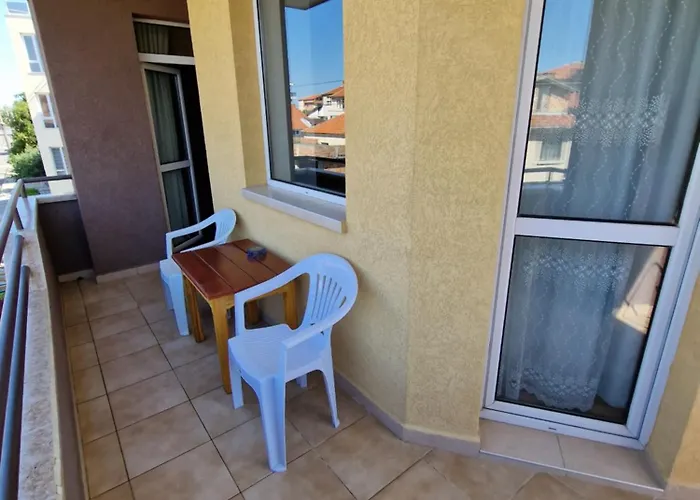 Отель Sunrise 2*